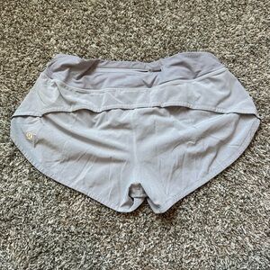 Lululemon Speed Up shorts low-rise 2.5 inch inseam